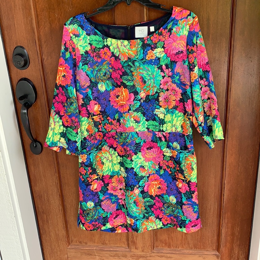 Textured floral shift dress